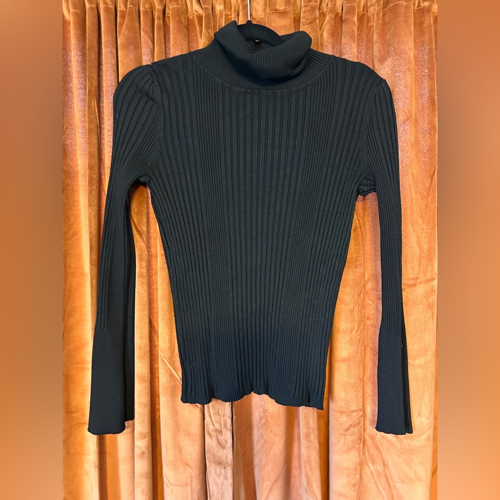 Time and Tru Black Ribbed Long Sleeve Top